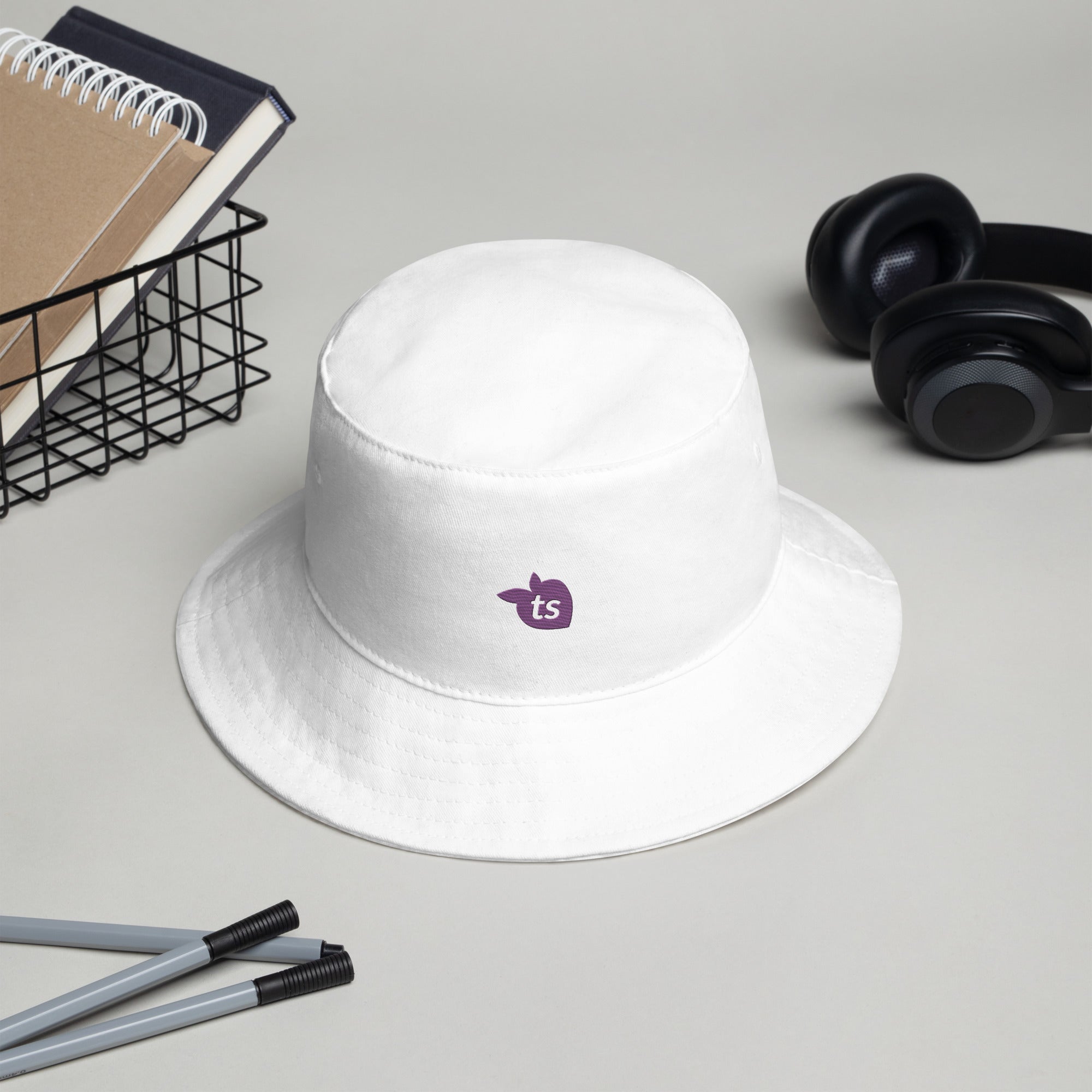tsgabrielle® • Bucket Hat • White •