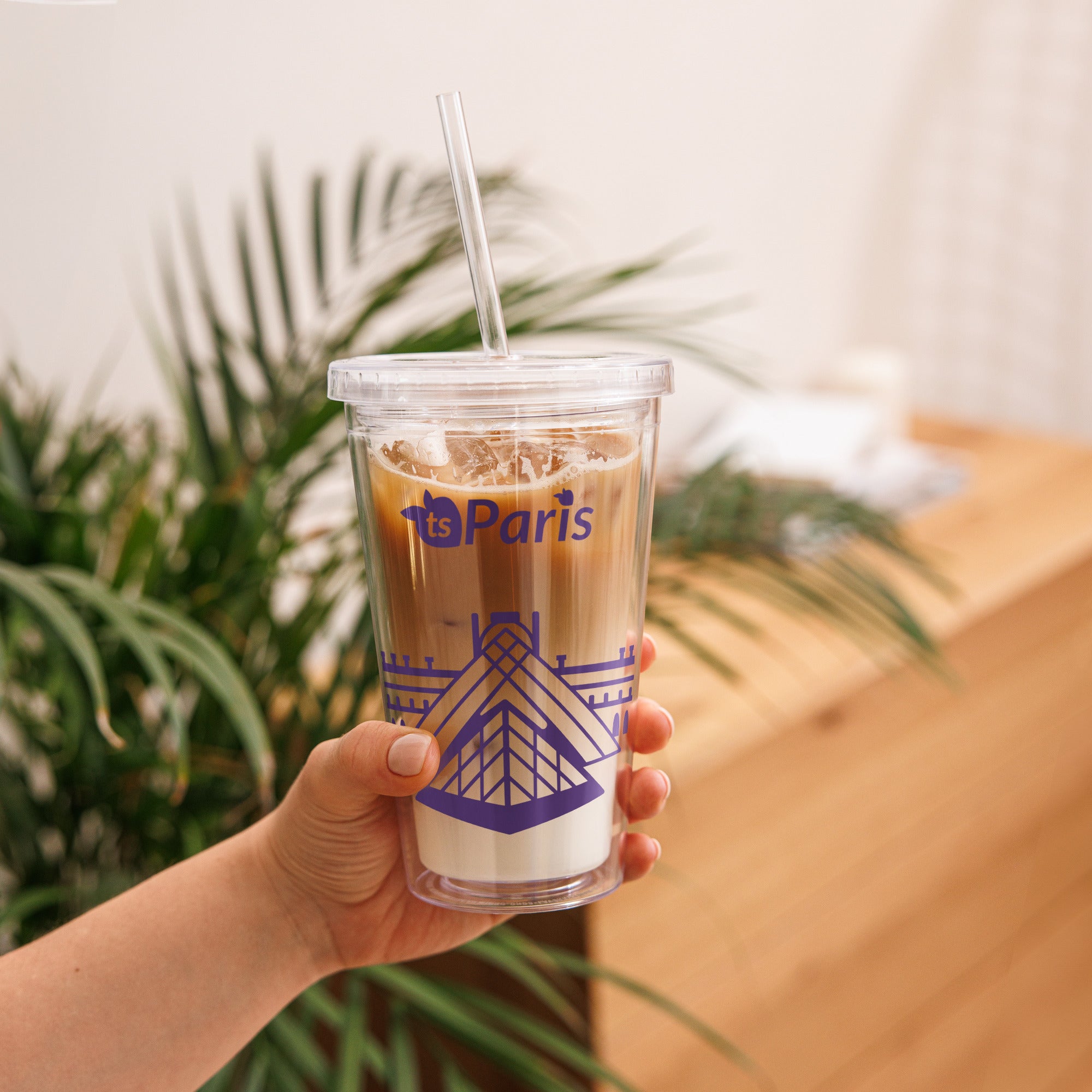tsgabrielle® • Paris – Die Louvre-Pyramide • Plastikbecher • Transparent • 590 ml