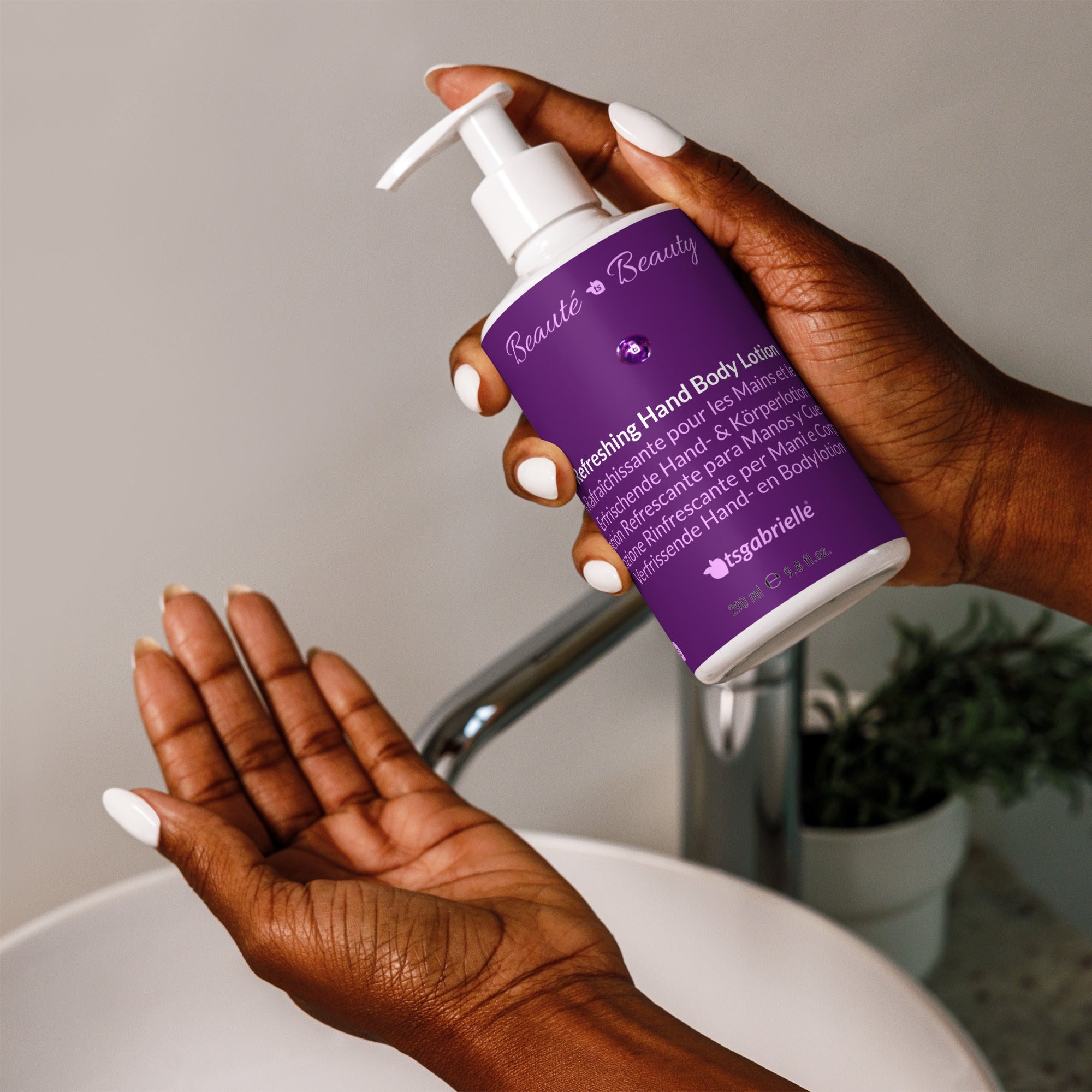 tsgabrielle® • Beauté • Beauty • Refreshing Hand & Body Lotion • 9.8 oz •