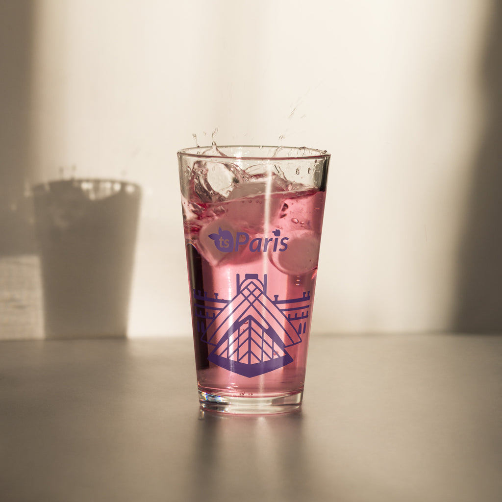 tsgabrielle® • Paris – Die Louvre-Pyramide • Shaker-Pintglas • 473 ml
