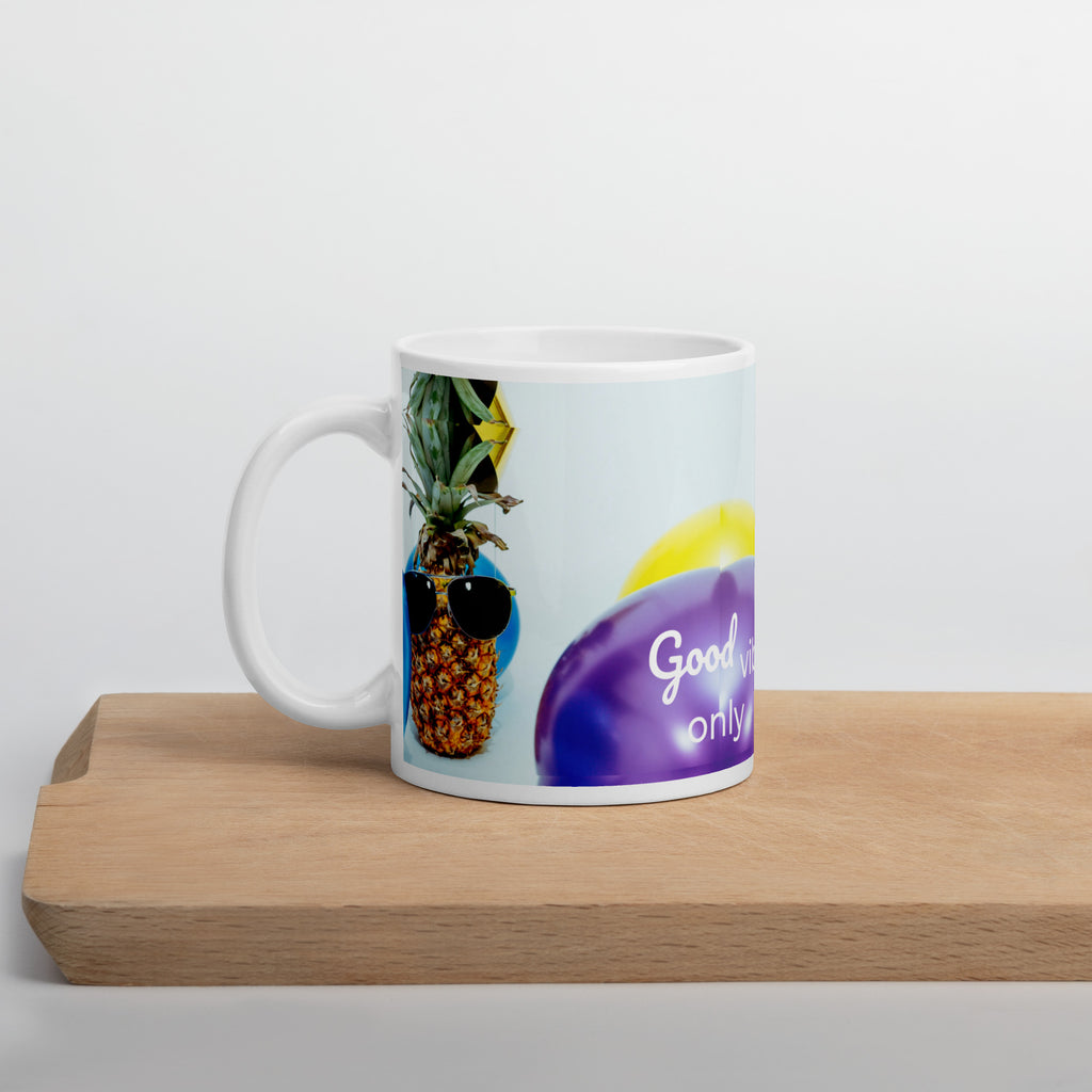 tsgabrielle® • Good Vibes Only • Glänzende Tasse • ​​Schwarz • Keramik • 3 Größen